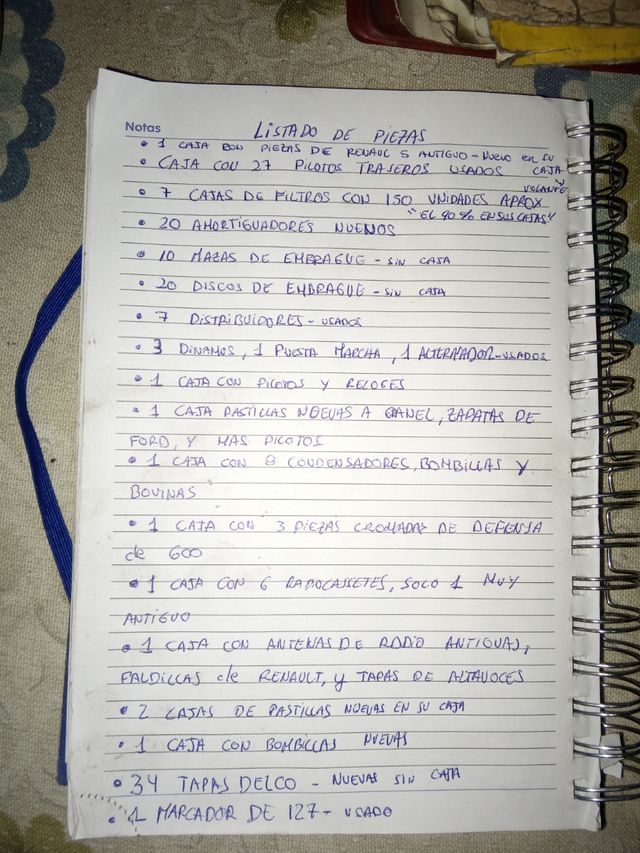 Lote de piezas de coches clásicos