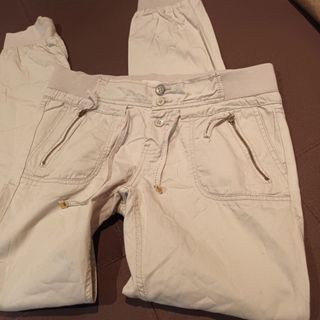Pantalón Bershka-tipo chándal