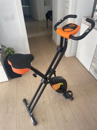 Bicicleta estática plegable