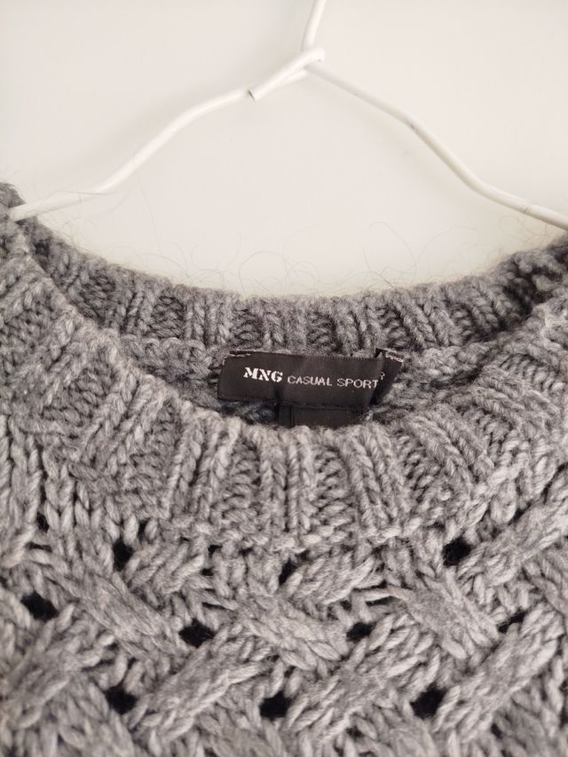 Jersey de lana con trenzas