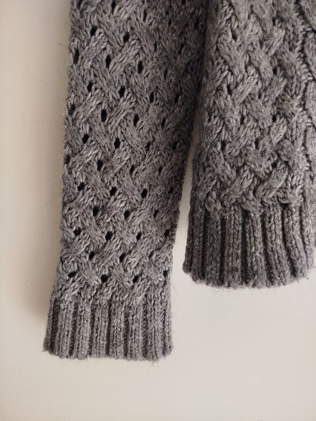 Jersey de lana con trenzas