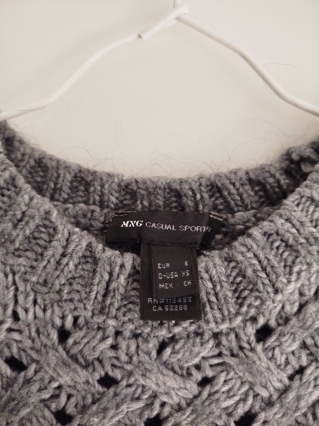 Jersey de lana con trenzas