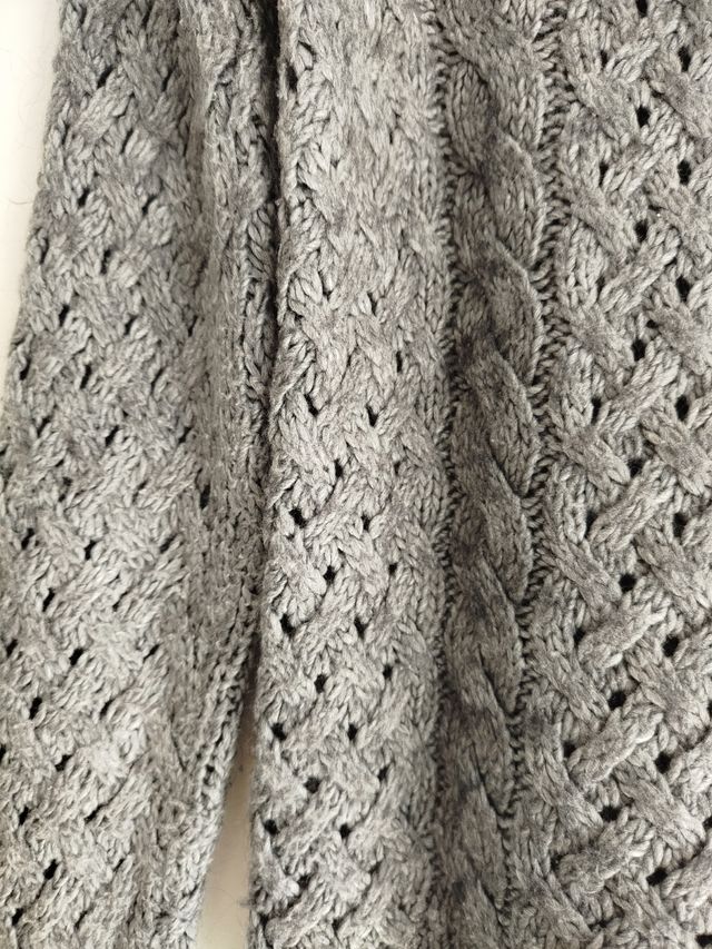 Jersey de lana con trenzas