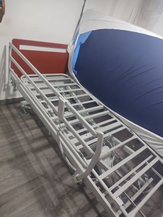 Se vende Cama electrica articulada en perfecto est