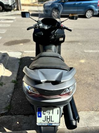 Suzuki Burgman 400 ABS