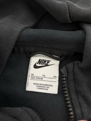 chaqueta nike tech