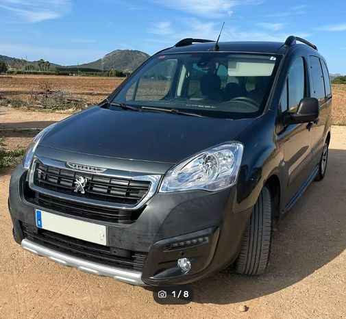PEUGEOT - PARTNER TEPEE Pure tech 110  8