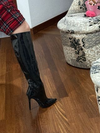 Botas altas de charol !!!