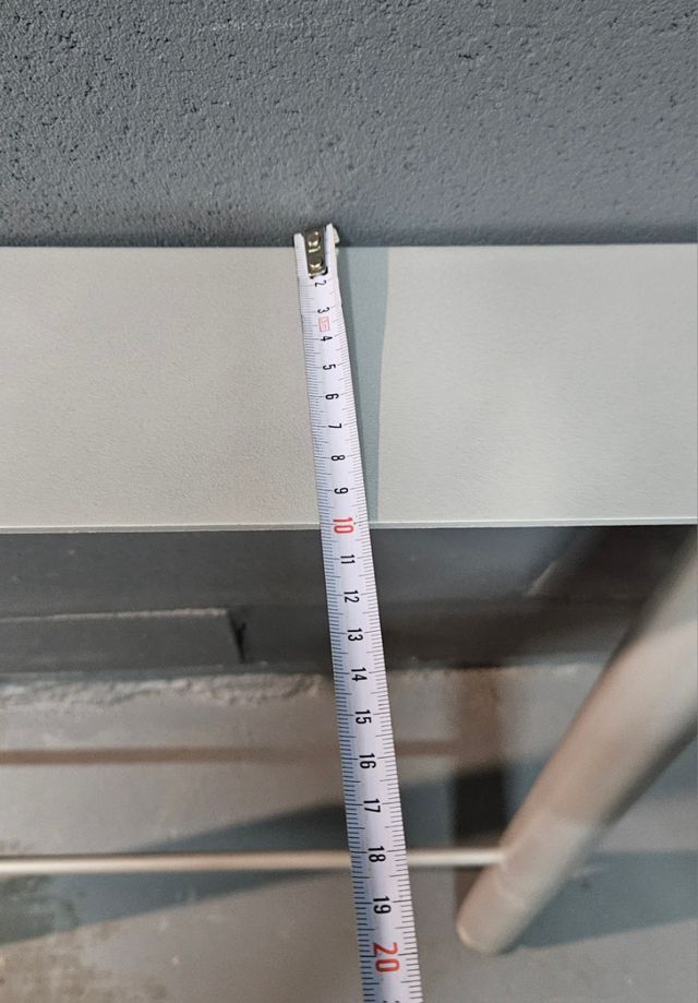 Soporte de mesa gris