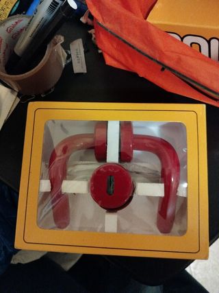 4. Maniglie nuove in scatola