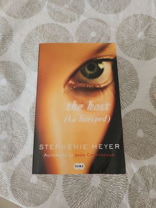 The Host: (La huésped)
