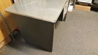 Mesa oficina de hierro