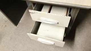 Mesa oficina de hierro