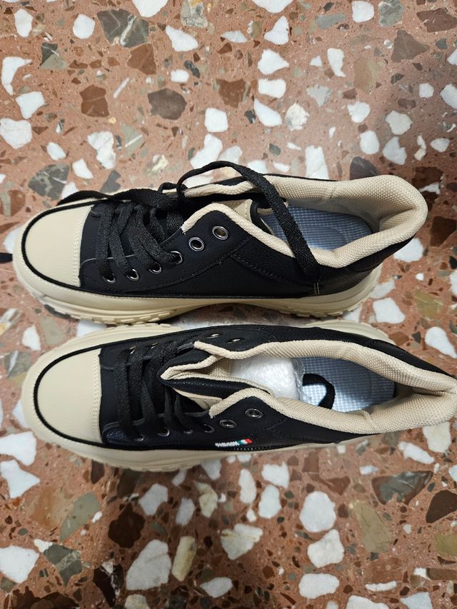 Zapatos con plataforma estilo casual