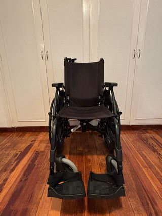 Silla de ruedas con motor