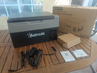 Nevera, congelador , compresor eléctrico 22L