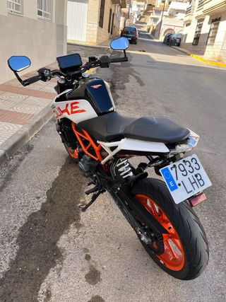 KTM DUKE 390