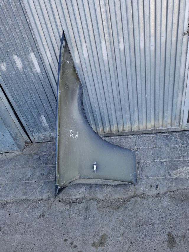 Aleta izquierda Bmw E90 E91