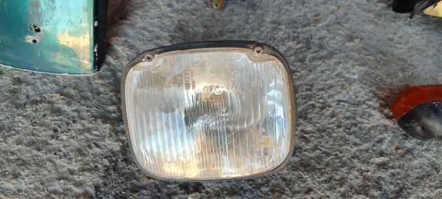 Faro delantero derbi variant 