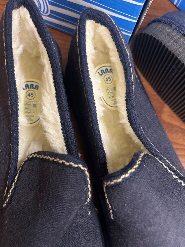 2 Pares Zapatillas casa Azul borreguito Talla 45