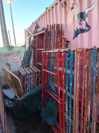 Vendo Puntales de obra de 3mt y erementa de const