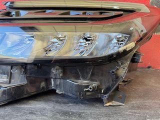 Faro toyota chr 2025
