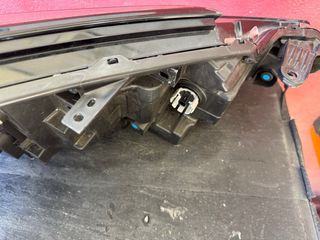 Faro toyota chr 2025