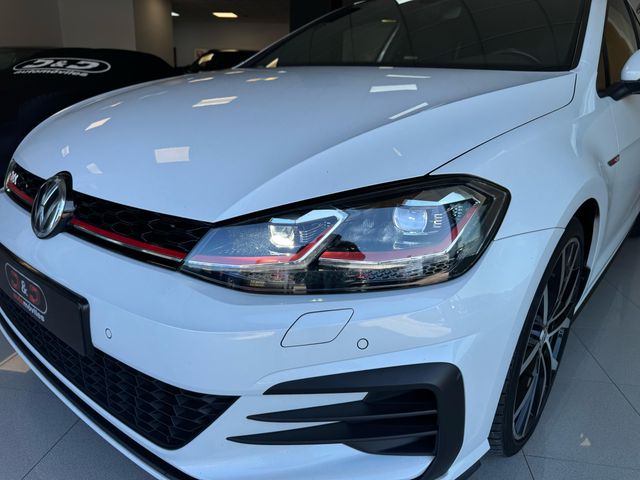 Volkswagen Golf GTI Performance