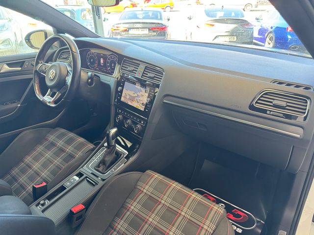 Volkswagen Golf GTI Performance