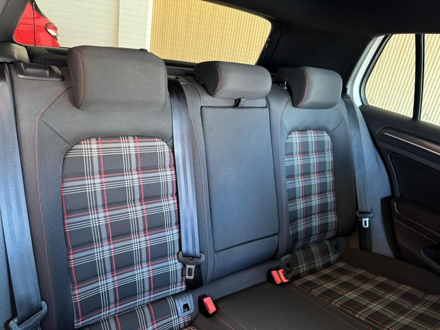 Volkswagen Golf GTI Performance