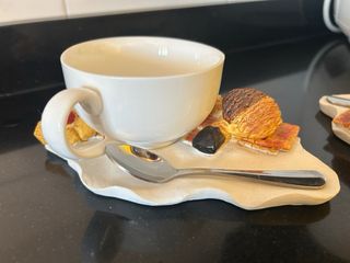 Set tazze con piattino e cucchiaino