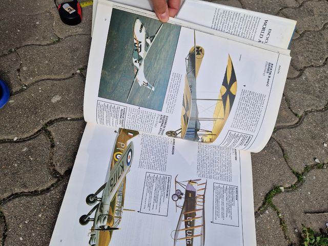 Livro grande sobre aviões