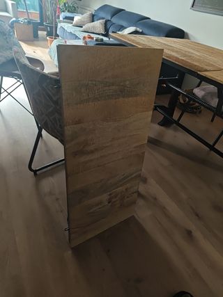 Mesa comedor de madera de mango.