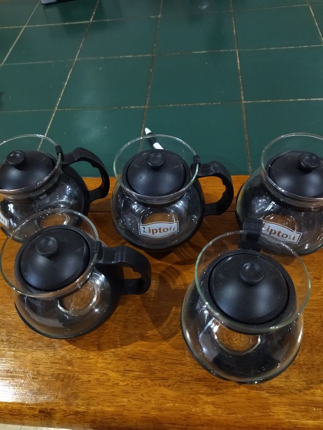 4 piccole teiere in vetro