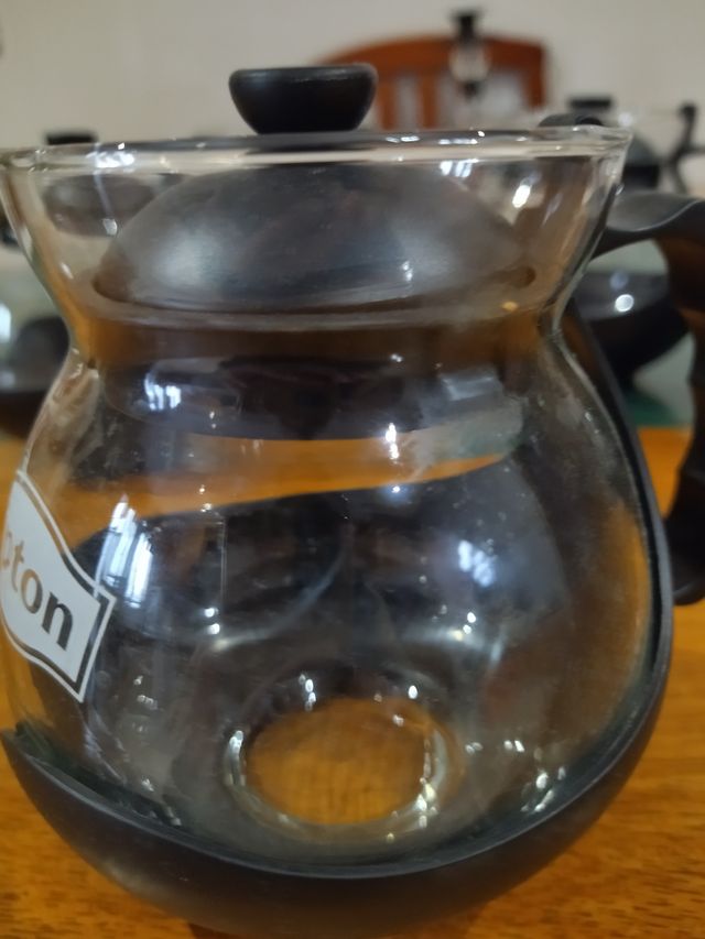 4 piccole teiere in vetro