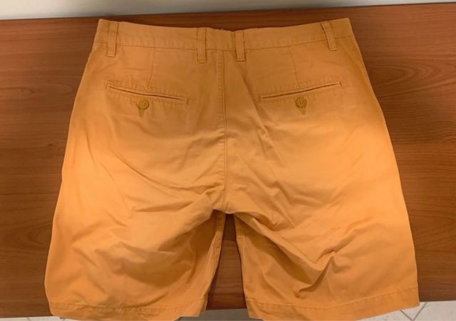 Bermuda corto da uomo. Marca HeM