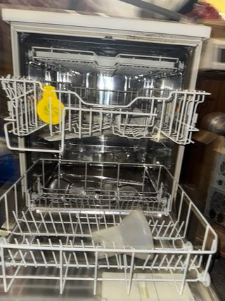 Lavavajillas miele plus oferta 
tal cual esta