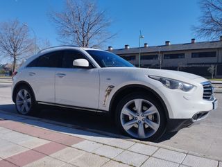 Infiniti FX30 2012