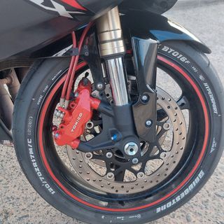 SUZUKI GSX-600R