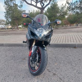 SUZUKI GSX-600R