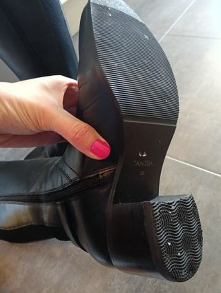 Botas negras altas  talla 38