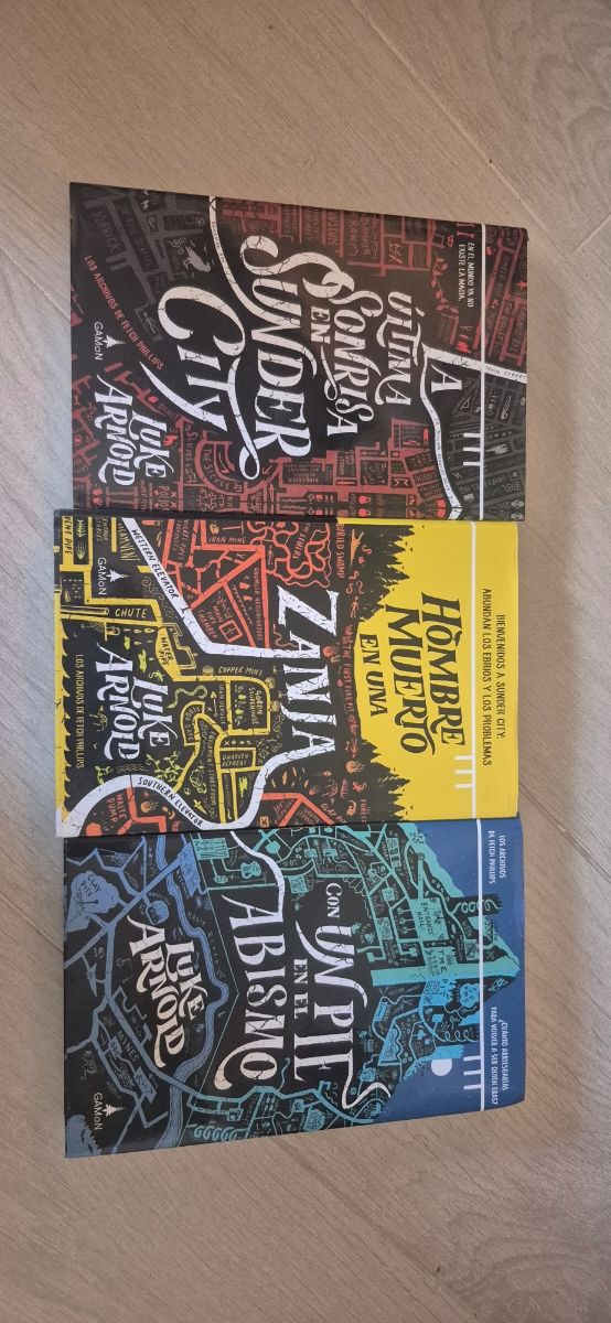 Trilogía Luke Arnold