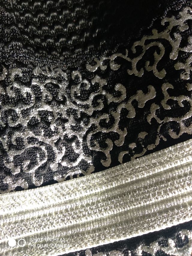 Falda corta Negra. A estrenar