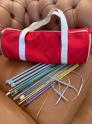 Borsa per lavoro a maglia con ferri