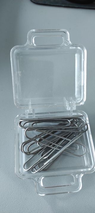 Box a forma di piccola valigia 