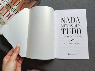 Nada Menos Que Tudo (Portuguese Edition)