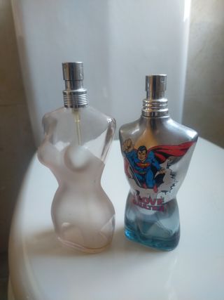 Bottiglie di profumo vuote