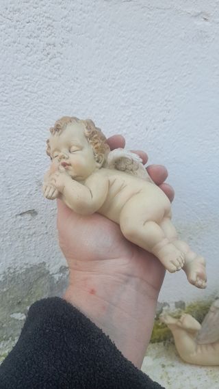 Angeli in resina