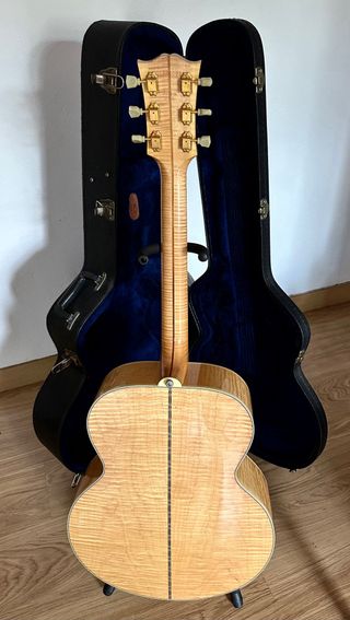 Gibson SJ 200 año 2001 Guitarra electroacústica