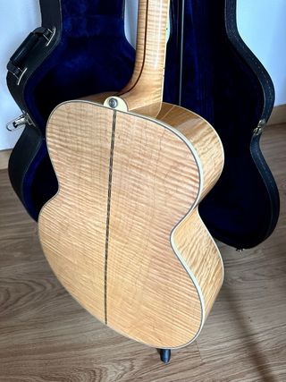 Gibson SJ 200 año 2001 Guitarra electroacústica